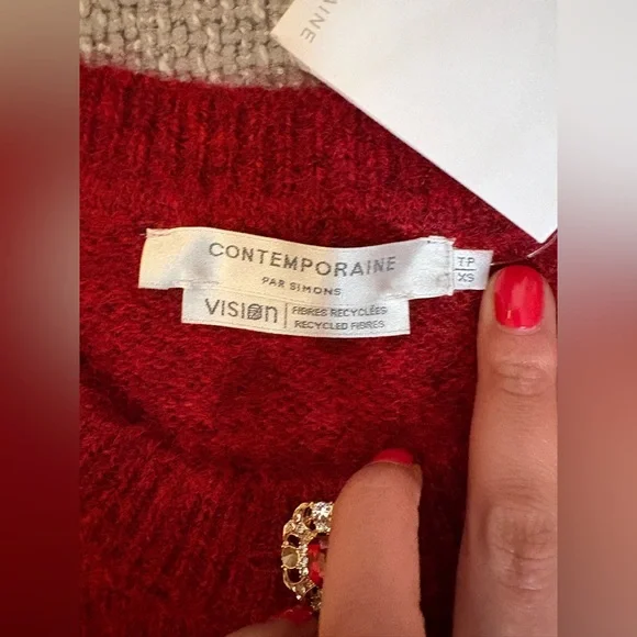 Simons Jewel Button Fuzzy Knit Sweater Red Size XS Statement Button Cardigan - Picture 10 of 13